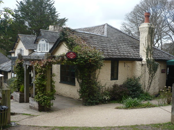 The High Corner Inn, Linwood