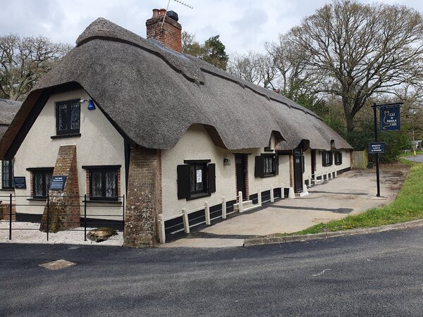 Cat & Fiddle, Hinton Admiral