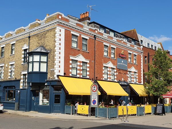 White Star Tavern & Dining Rooms, Southampton