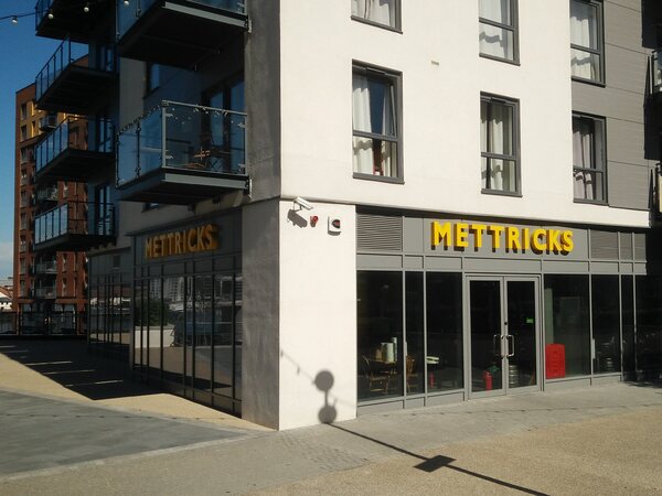 Mettricks Woolston, Southampton