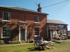 A view of the  Flowerpots Inn, Cheriton